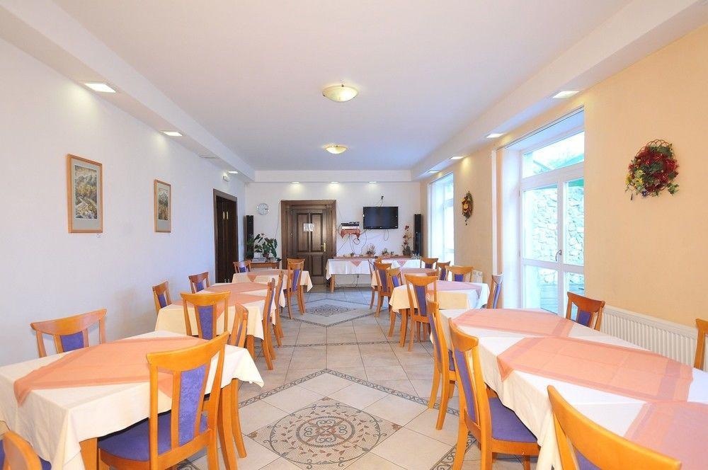 Vysoké Tatry Kurhotel Tivoli מראה חיצוני תמונה